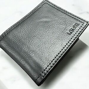 Levi's Men's Wallet